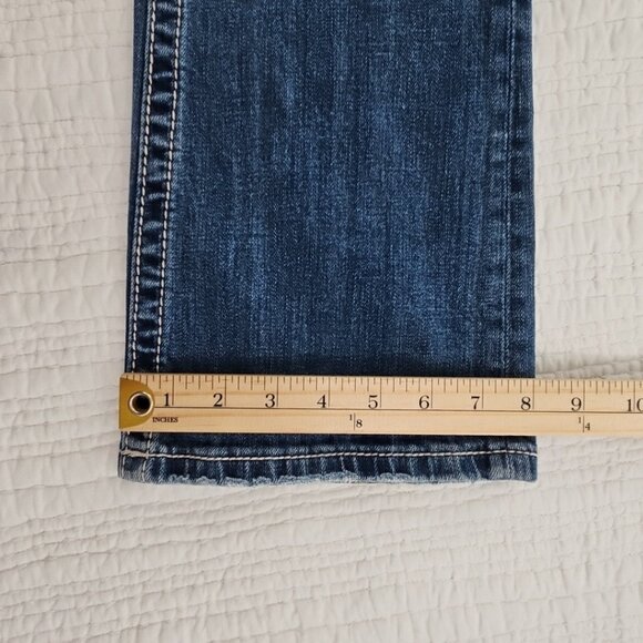 Miss Me Signature Boot Cut Rhinestone Jeans Women's 29 (29x32) EUC Bling Cross - Picture 9 of 16